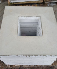 Abdeckplatte 75x75cm aus Beton mit Wassernase 25x25cm Ausschnitt